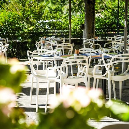 Logis Hotel & Restaurant Le Cadet De Gascogne Saint-Justin  Exterior photo